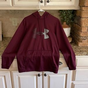 Men’s medium under armour hoodie